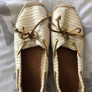 Sperry Espadrille gold & cream slip on boat shoes